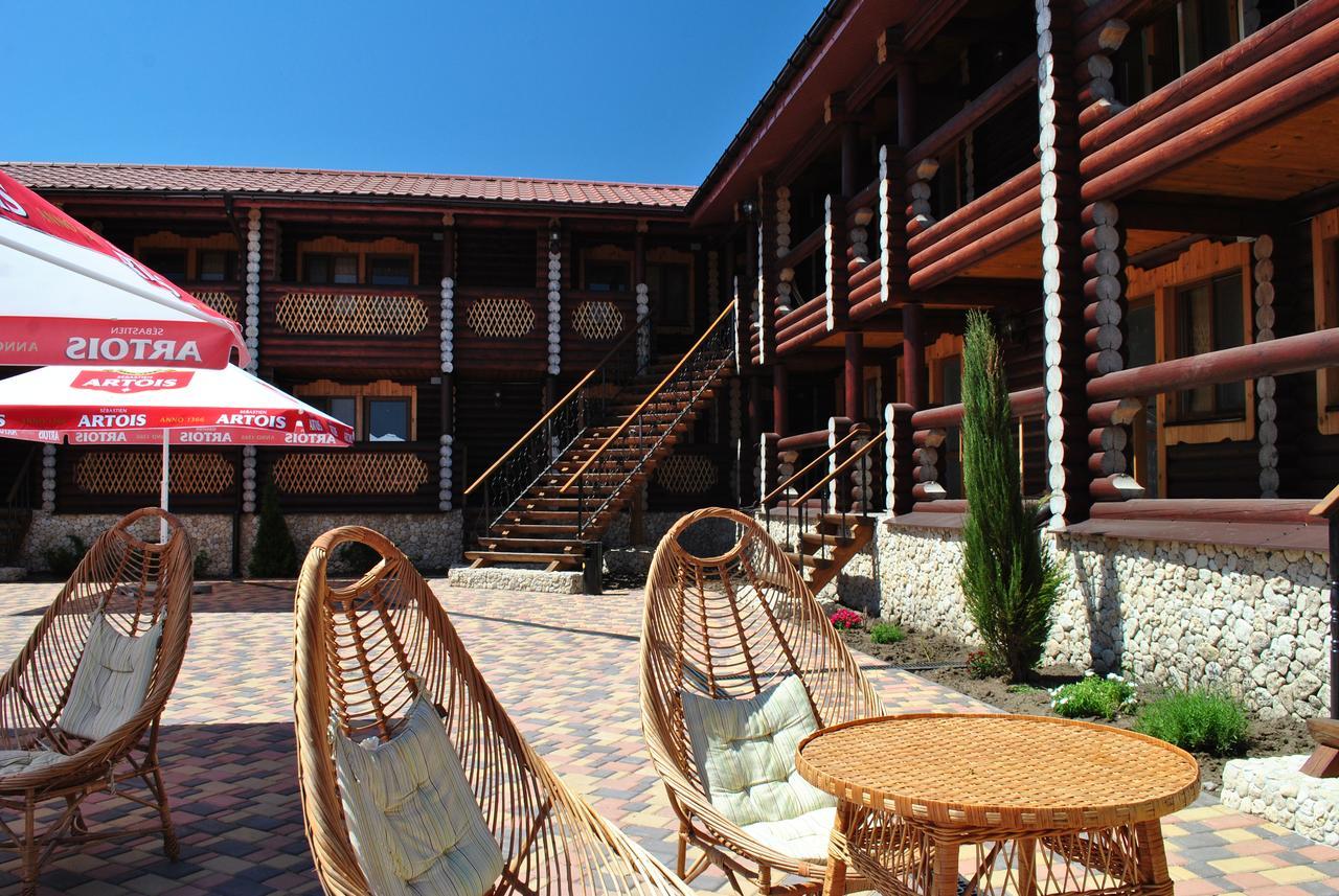 Akvalis Комплекс Для Отдыха Hotel Burlach'ya Balka Екстериор снимка