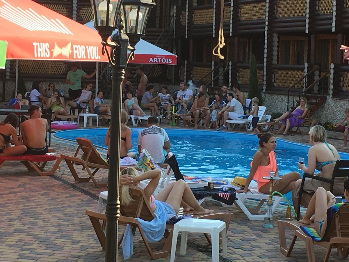 Akvalis Комплекс Для Отдыха Hotel Burlach'ya Balka Екстериор снимка