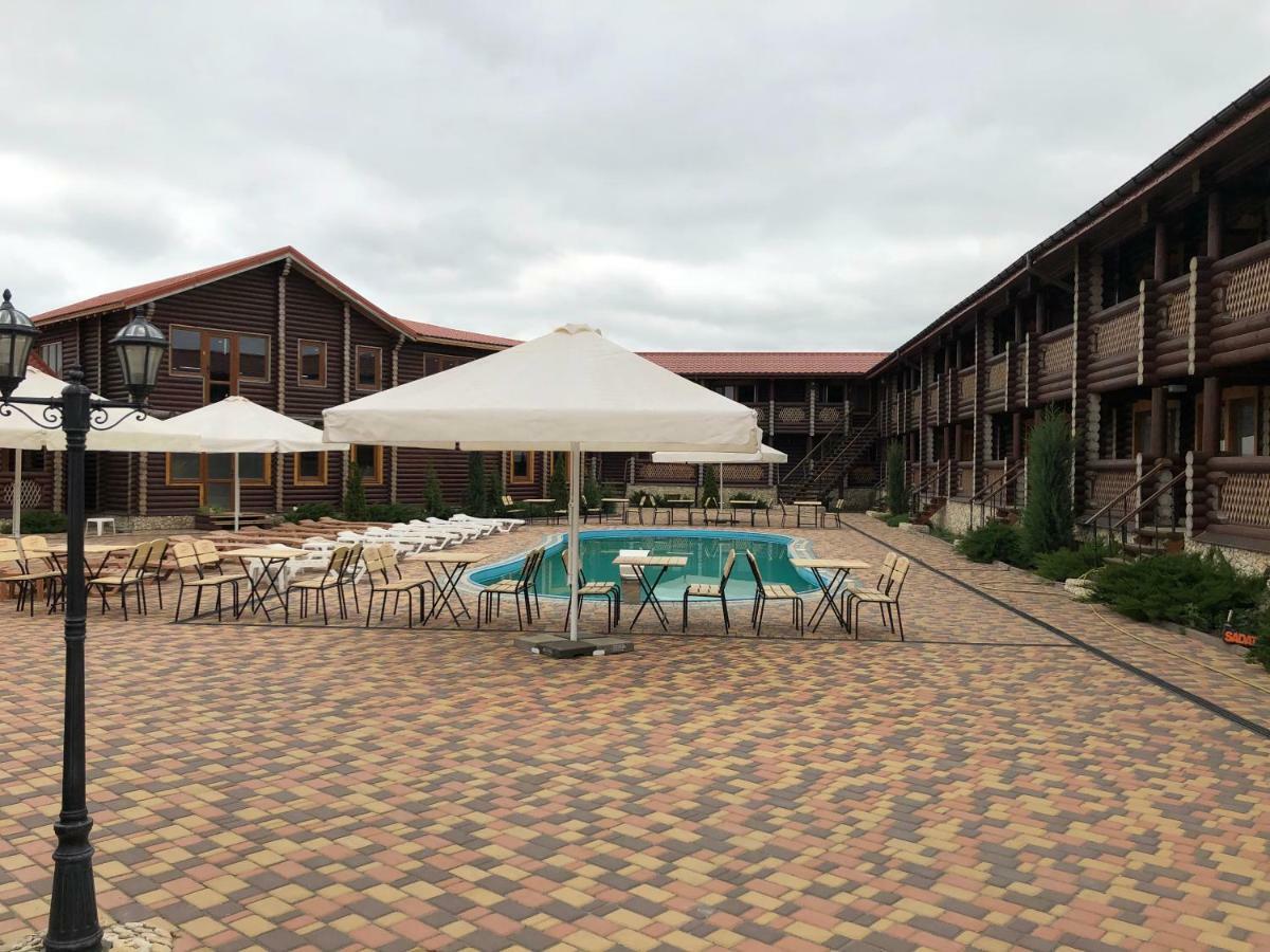 Akvalis Комплекс Для Отдыха Hotel Burlach'ya Balka Екстериор снимка