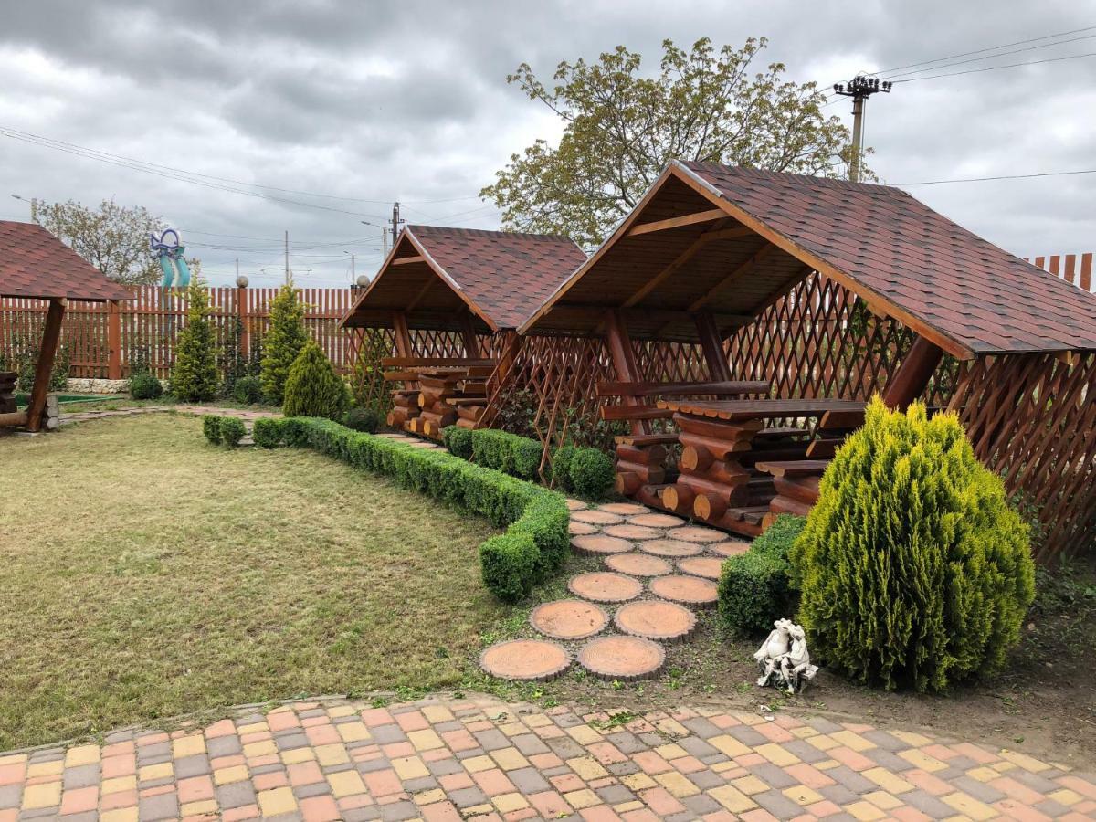 Akvalis Комплекс Для Отдыха Hotel Burlach'ya Balka Екстериор снимка