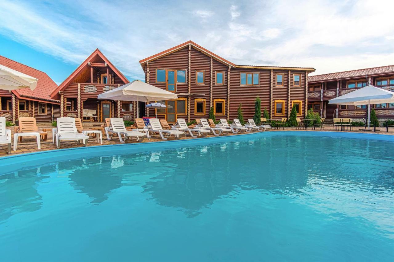 Akvalis Комплекс Для Отдыха Hotel Burlach'ya Balka Екстериор снимка